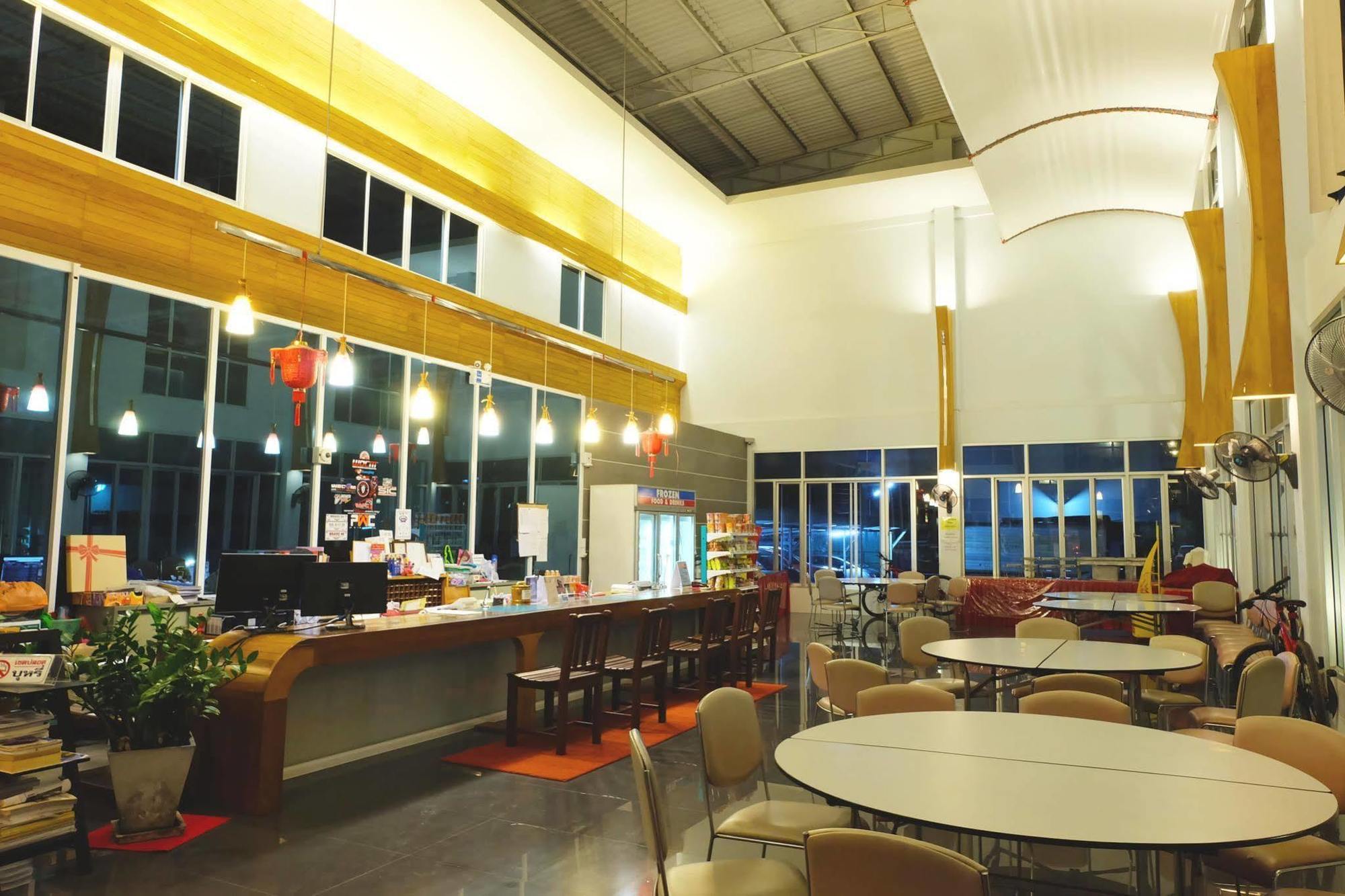 Riverside Hotel Краби Экстерьер фото
